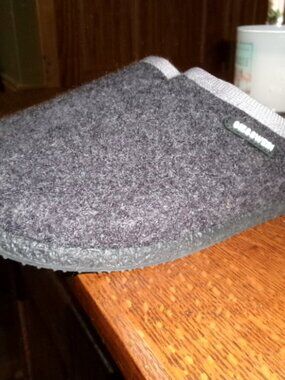New Giesswein gray Dannheim Wool felt indoor outdoor slipper shoe rubber sole 9
